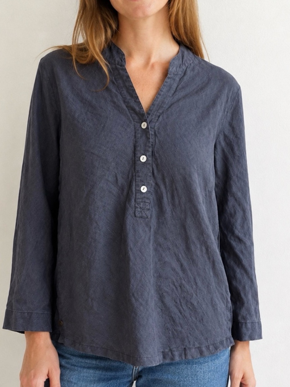 Soft Surroundings Womenās Gray Linen Henley Blouse Size M